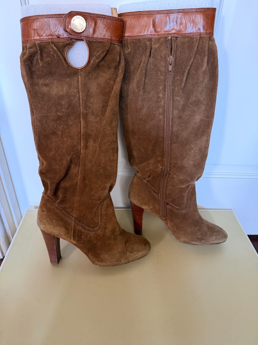 Michael Kors harness slouch boot. Size 8 1/2 - Picture 3 of 8